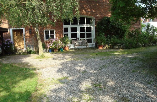 Mustin Apartment | Cozy Vacation Apartment for 2 Guests in Mustin