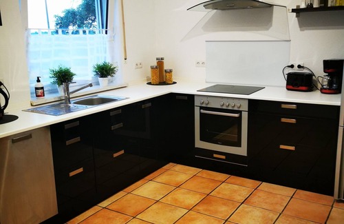 Boos Apartment | Bright Apartment for 5 with Ocean View in Boos