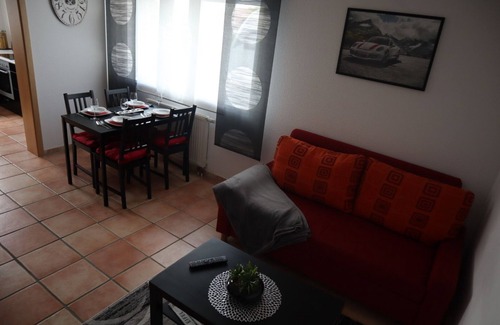 Boos Apartment | Bright Apartment for 5 with Ocean View in Boos