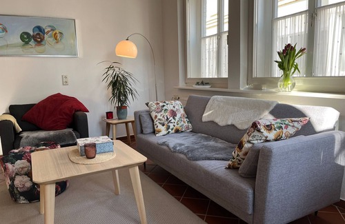 Weener Apartment | Cozy Holiday Apartment at Kirchplatz 25561 - Pet Friendly