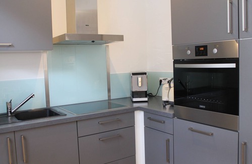 Pommern Apartment | Top-Rated Pommerbach OG Vacation Apartment with Breakfast