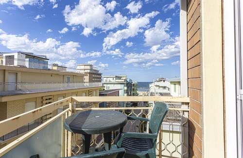 Cagnona Apartment | Oceanfront Vacation Apartment with Pet-Friendly Comfort
