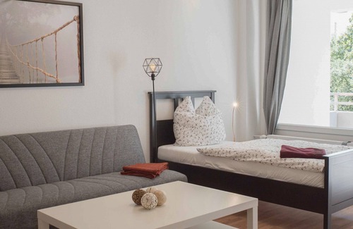 Hassels Apartment | Cozy Vacation Apartment D17: Family-Friendly with Kitchen