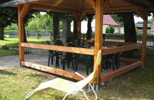 Schwarbe Apartment | Family-Friendly Apartment Elster with Horse Farm Access