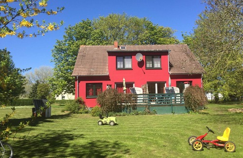 Schwarbe Apartment | Family-Friendly Apartment Elster with Horse Farm Access