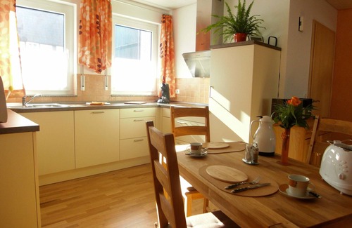 Rhoden Apartment | Cozy Diemelstadt Apartment for 2 with Spa & Hot Tub