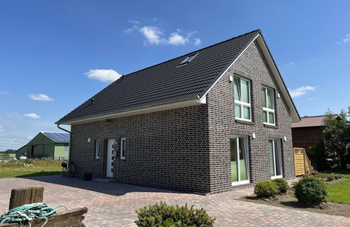 Elpersbuttel Apartment | Ocean View Retreat: EBBE and FLUT Holiday Apartments