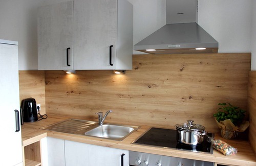 Gunzenhausen Apartment | Ideal Vacation Apartment with Two Balconies & Breakfast