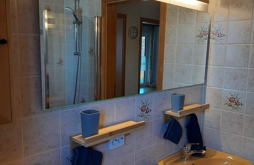 Gunzenhausen Apartment | Vacation apartment Weiherblick in a central location to the lakes and beautiful villages!