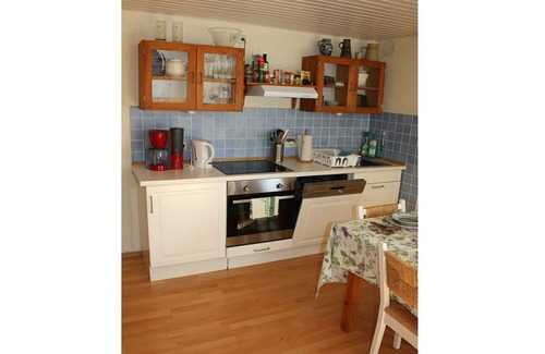 Herbolzheim Apartment | Cozy Ferienwohnung Rosenhof with Pool & Breakfast Included