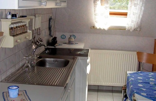 Warsingsfehn Apartment | Inviting Apartment East Frisian Parlor in Moormerland