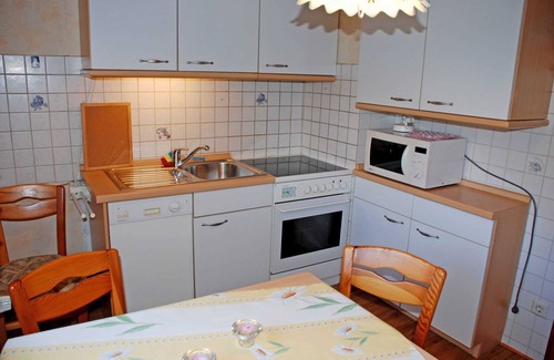 Warsingsfehn Apartment | Inviting Apartment East Frisian Parlor in Moormerland