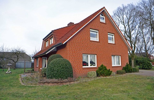 Hatshausen Apartment | Cozy Vacation Apartment Bohlen with Child-Friendly Amenities