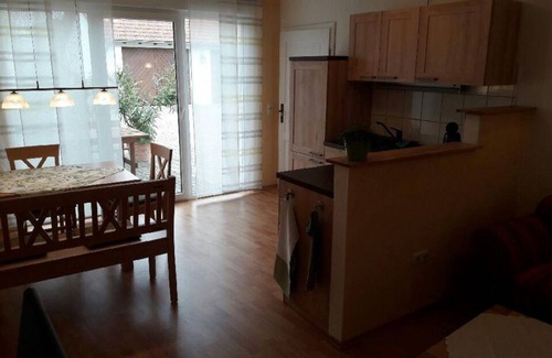 Ruppertsberg Apartment | Cozy Vacation Apartment "Paradiesgarten" - Winzerhaus Retreat