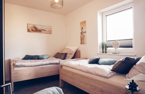 Schwanewede Apartment | Spacious 4-Person Apartment with Kitchen in Schwanewede