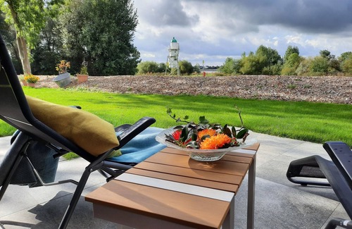 Schwanewede Apartment | Spacious 4-Person Apartment with Kitchen in Schwanewede