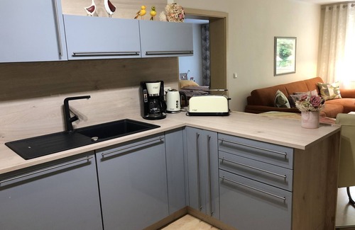 Schwarzburg Apartment | Cozy Vacation Apartment Zum Trippstein for 4 Guests