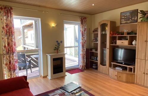 Schwedelbach Bed & Breakfast | Cozy Apartment "Blütenzauber" at Birnbaumhof with Breakfast