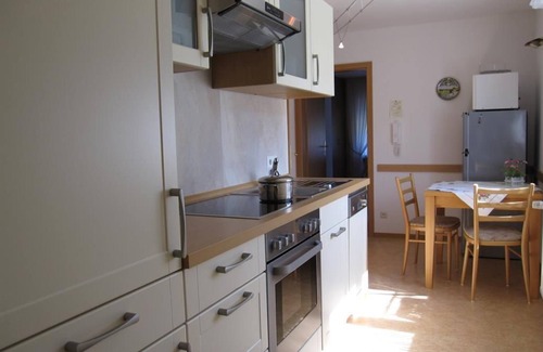 Schwedelbach Bed & Breakfast | Cozy Apartment "Blütenzauber" at Birnbaumhof with Breakfast