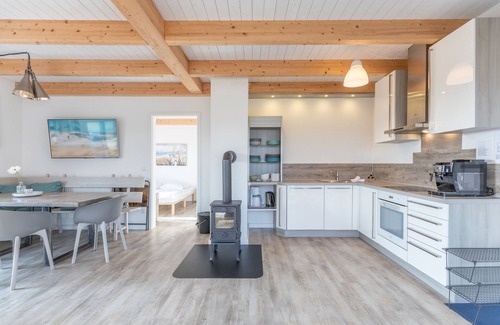 Nordstrand Apartment | Unforgettable Stay at Apartment Fofteinbutze dree, Nordstrand