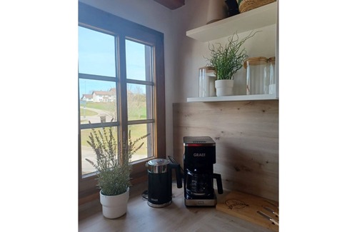 Loffingen Apartment | Family Retreat: Spacious 2-Bedroom Apartment with Breakfast