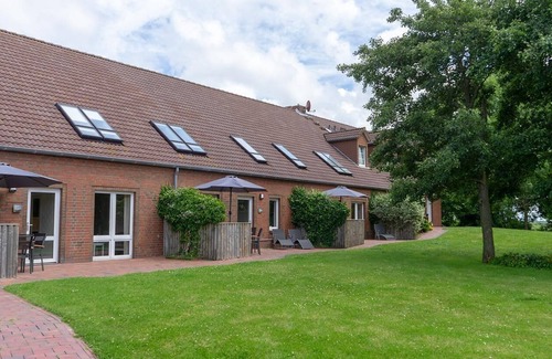 Norden Apartment | Vacation apartment for 4 people, family-friendly vacation farm on the dike