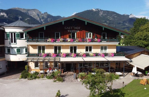 Strobl Apartment | Vacation apartment for 3 or 4 - Gasthof Wiesenhof