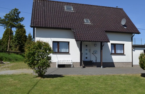 Hellenthal Apartment | Idyllic Ground Floor Apartment with Garden - 10/10 Rated