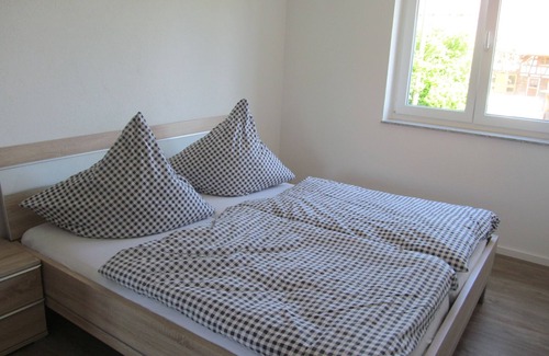 Ravensburg Apartment | Cozy Gänseblümchen Apartment with Spa & Breakfast Included