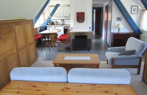 Falshoft Apartment | Prime Oceanfront Apartment Godewind - Ideal Family Getaway
