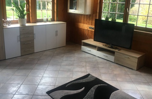 Gemarkung Laufen an der Eyach Apartment | Cozy Gräbelesberg Apartment with Kitchen & Child-Friendly Amenities