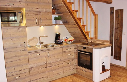 Brunning Apartment | Guest Rated: Hüttenzauber Apartment with Pool & Spa