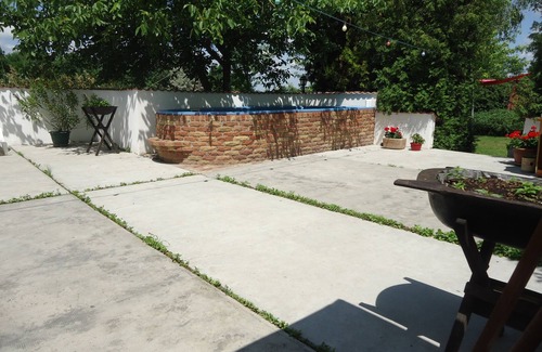 Szabadkigyos House | Relax in Vacation Apartments with Pool and Ocean Views