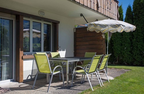 Adelboden Apartment | Spacious 4-Bedroom Apartment Steps from City Center