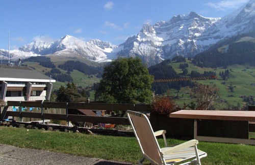 Adelboden Apartment | Spacious 4-Bedroom Apartment Steps from City Center