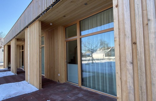 Niederleierndorf Apartment | Inviting Apartment with Open Kitchen and Family-Friendly Amenities