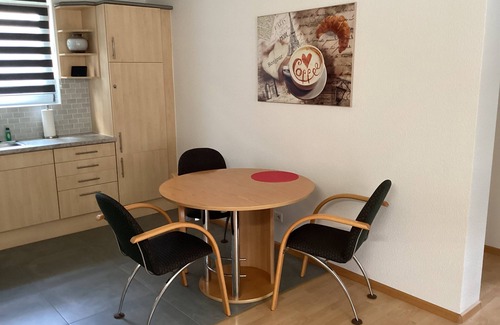 Steinen Apartment | Cozy Vacation Apartment Near the Ocean, 10/10 Guest Rated