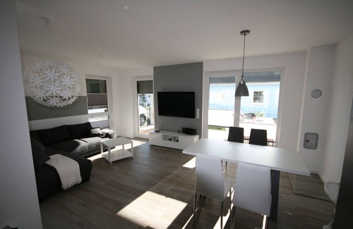 Peenemuende Apartment | Cozy Vacation Apartment Käpten Hook with Ocean View