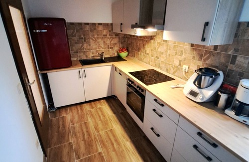 Deisslingen Condo | Cozy Granny Apartment with Pool in the Black Forest
