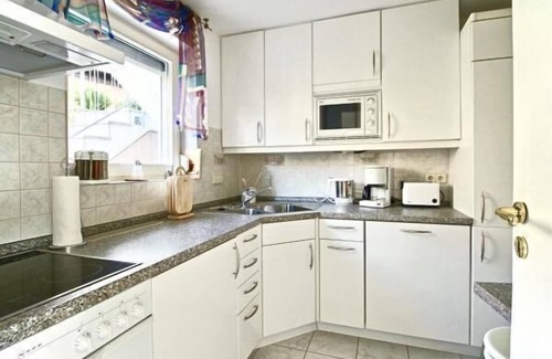 Sipplingen Apartment | Serene Lakeview Apartment with Pool in Sipplingen