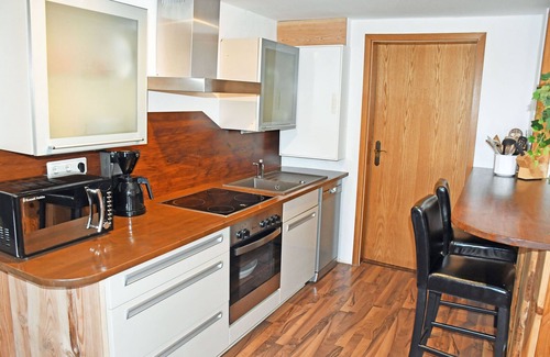 Thesenvitz Apartment | Cozy Mohnblume Apartment with Fireplace & Ocean View