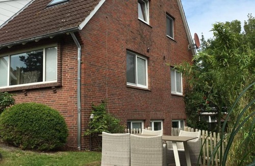 Langeoog Apartment | Perfect Retreat for 2-4 at Marlon in Wilken's Hus