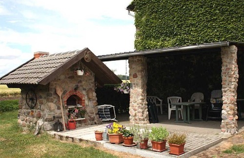 Kittendorf Apartment | Scenic Getaway - Countryside Apartment with Ocean View