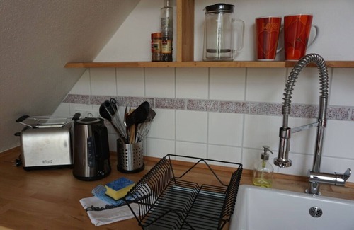 Taucha Apartment | Pet-Friendly Partheblick: Family-Approved Getaway