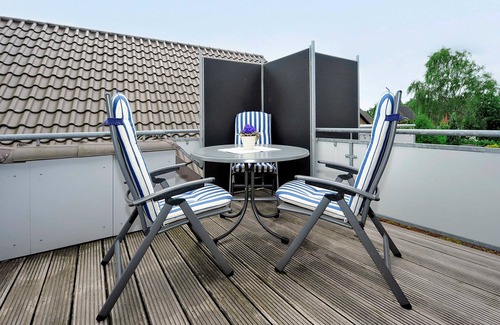 Esens Apartment | Top-Rated Poseidon Vacation Apartment with Family-Friendly Amenities