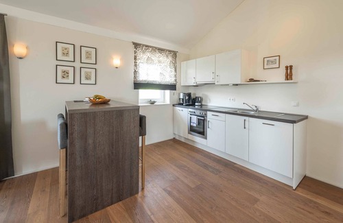Eckersdorf Apartment | Ocean View Vacation Apartment Red Hill - Ideal for Families