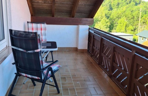 Eppenbrunn Apartment | Comfortable Apartment Persang with 2 Bedrooms & Kitchen