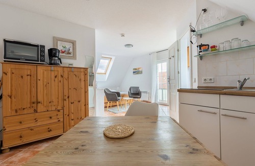 Gollwitz Apartment | Guest Rated 9.6: Strandkieker Vacation Apartment on Poel