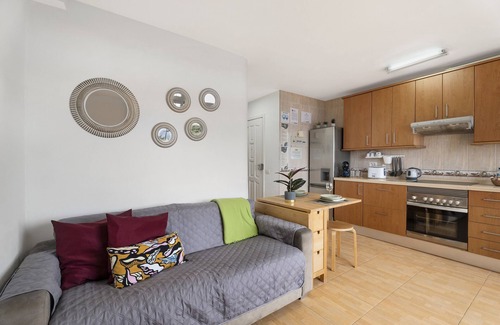 Bajamar Apartment | Cozy Vacation Apartment 'Vivir Bajamar' with Sea View & Wi-Fi