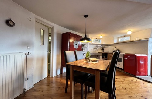 Ueberlingen Apartment | Cozy Vacation Apartment Wasserrad in Überlingen-Goldbach